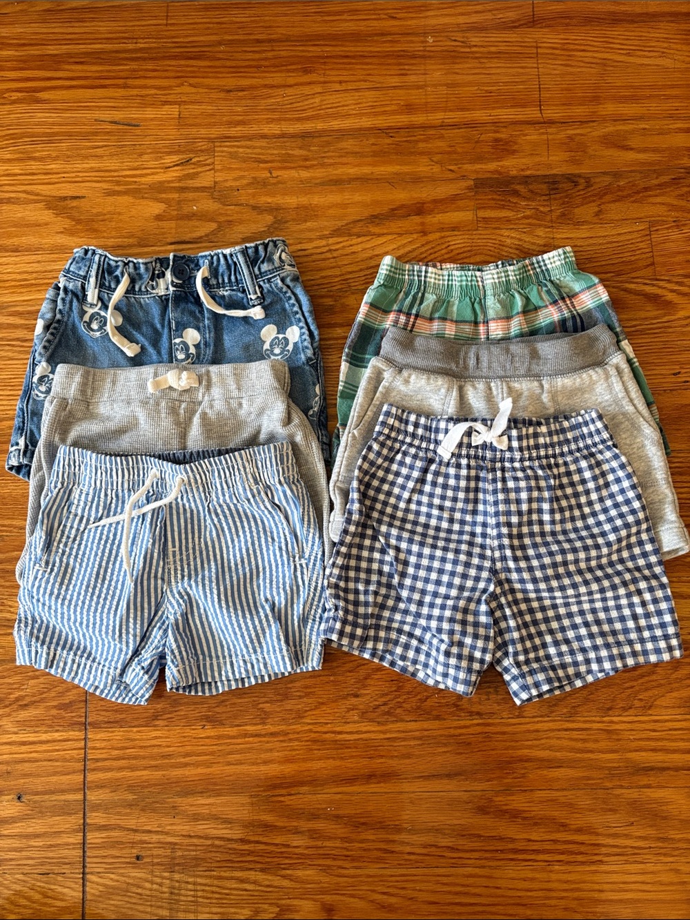 Gap & Carter Boy Shorts Bundle, 18m